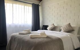 High-End Holiday Cabin - Tungurahua Hot Springs